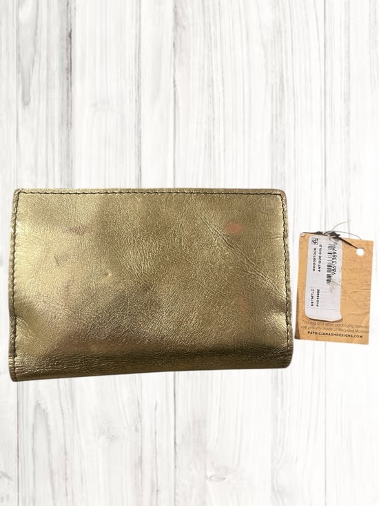 ๐ชท NWT Patricia Nash Distressed Leather Woodstock Kiss-lock in Antique Gold - Picture 12 of 15